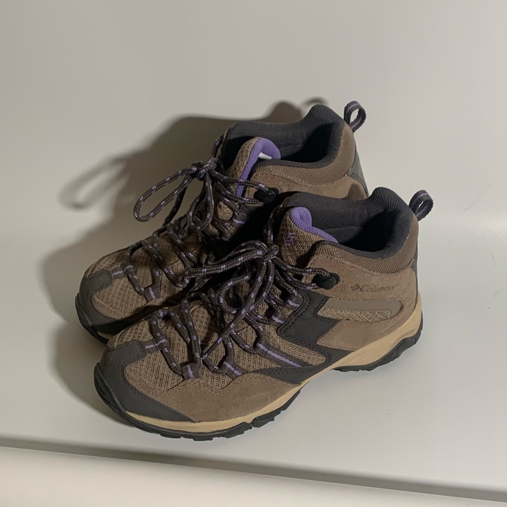 Columbia Hiking Boots- Like New